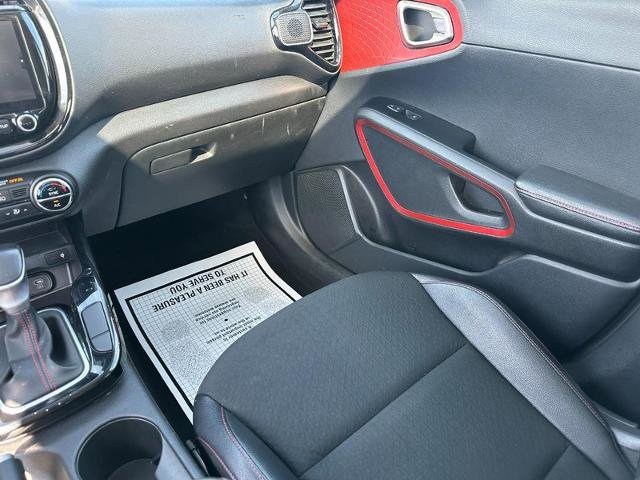 Used 2023 Kia Soul GT-Line image 16