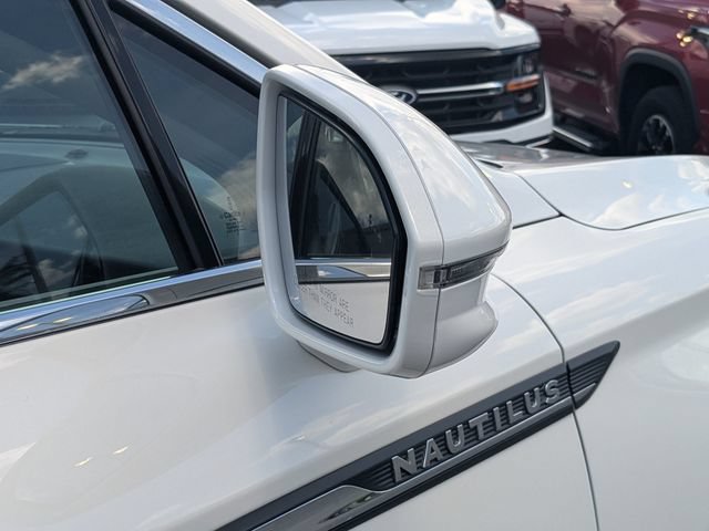 Certified 2023 Lincoln Nautilus FWD image 11