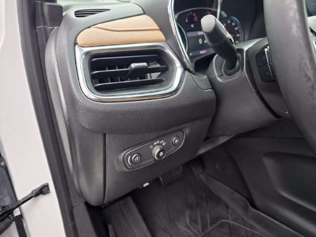 Used 2023 Chevrolet Equinox Premier AWD/4WD image 13