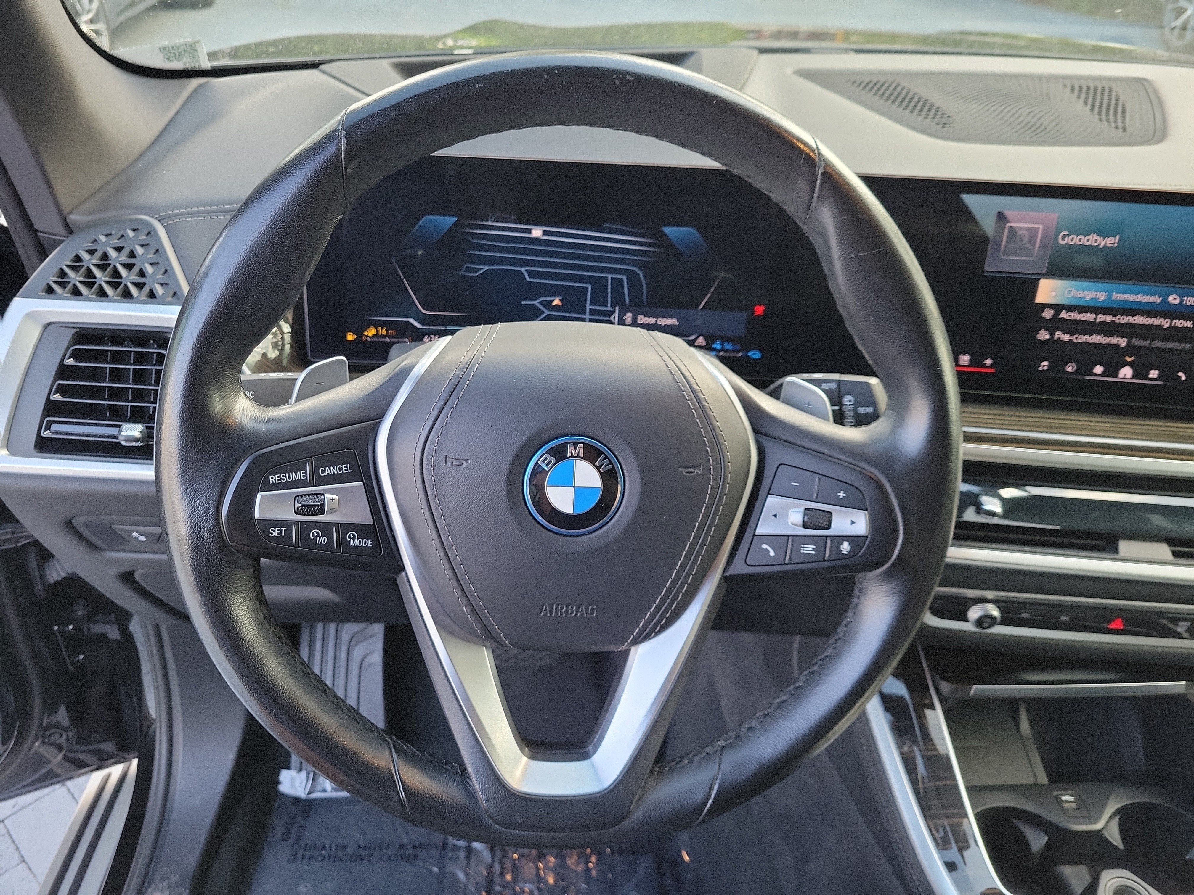 Used 2025 BMW X5 xDrive50e AWD/4WD image 18