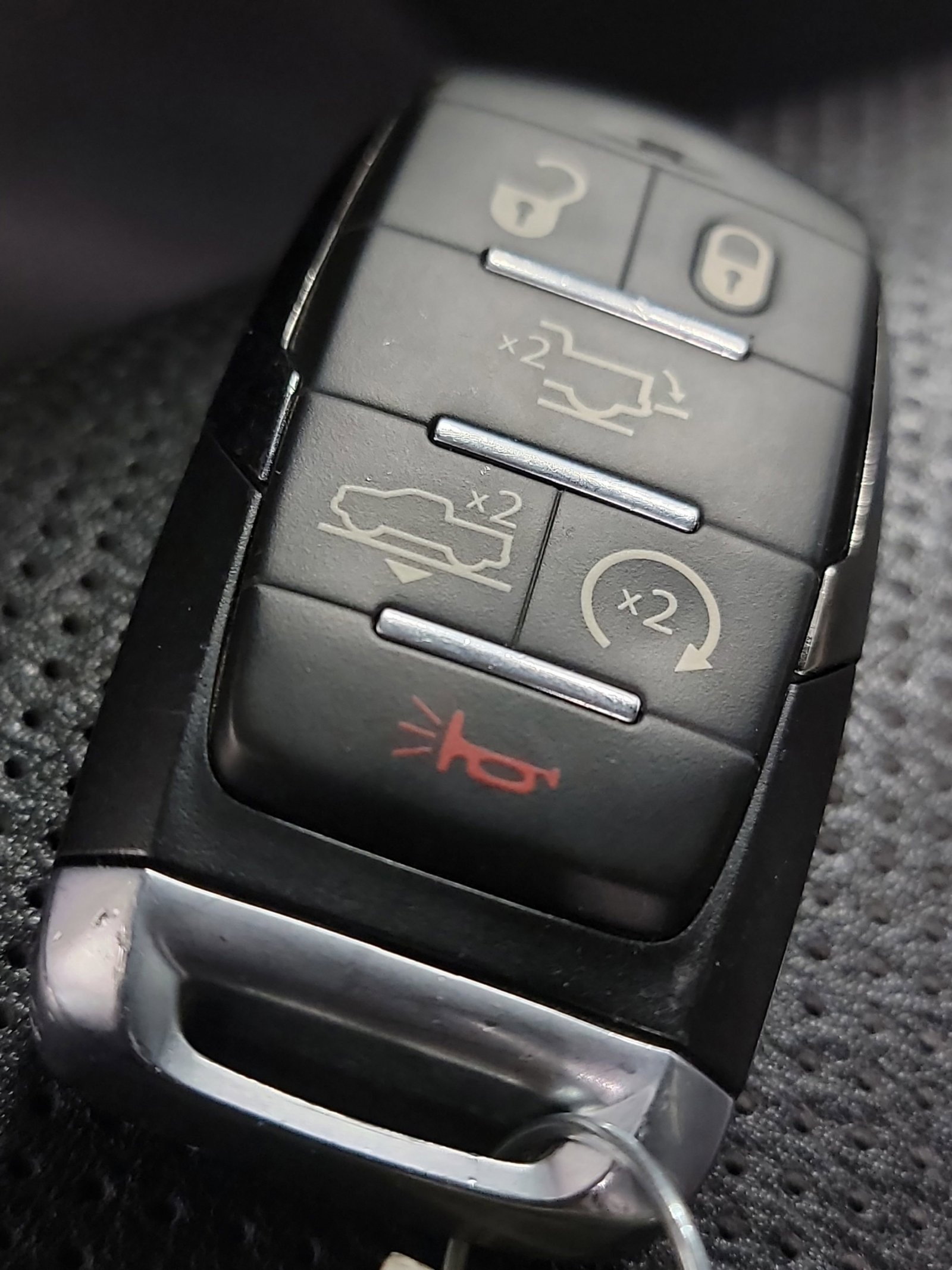 Used 2019 RAM 1500 Limited image 31