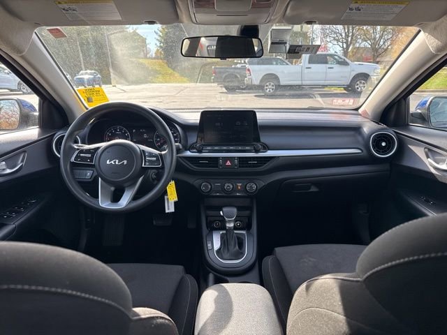 Used 2023 Kia Forte LXS image 10