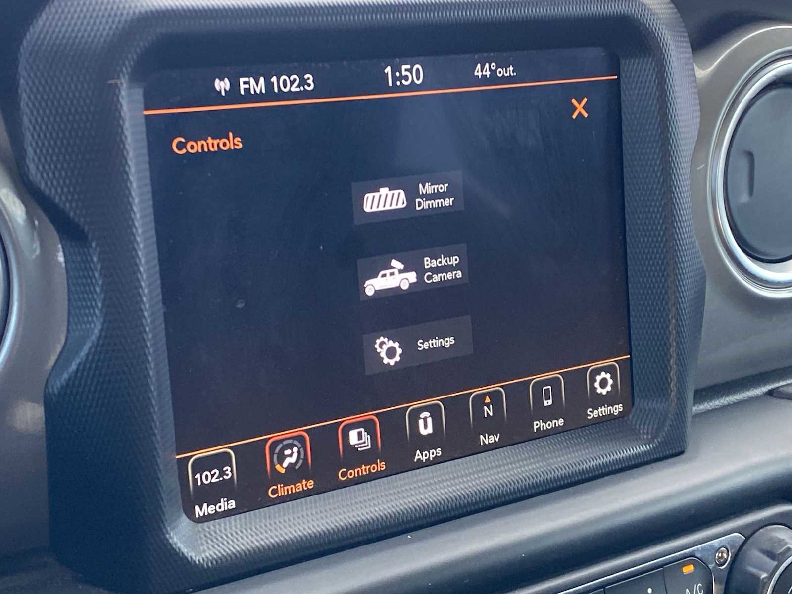 Certified 2022 Jeep Gladiator Overland w/ Trailer Tow Package image 30