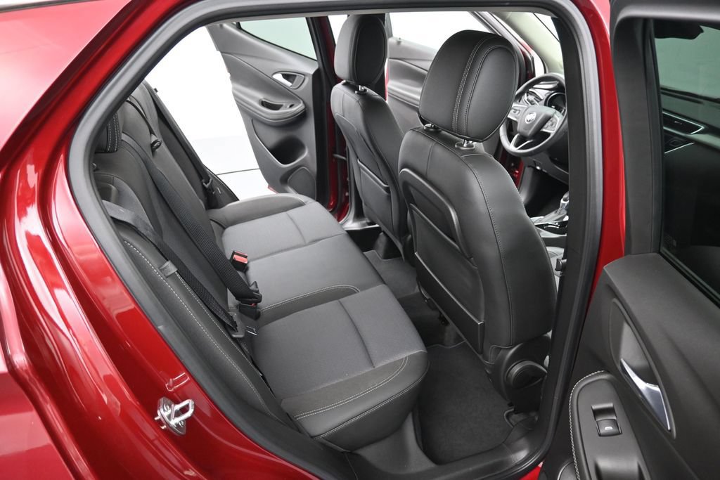 Used 2022 Buick Encore GX Select w/ Advanced Technology Package AWD/4WD image 29