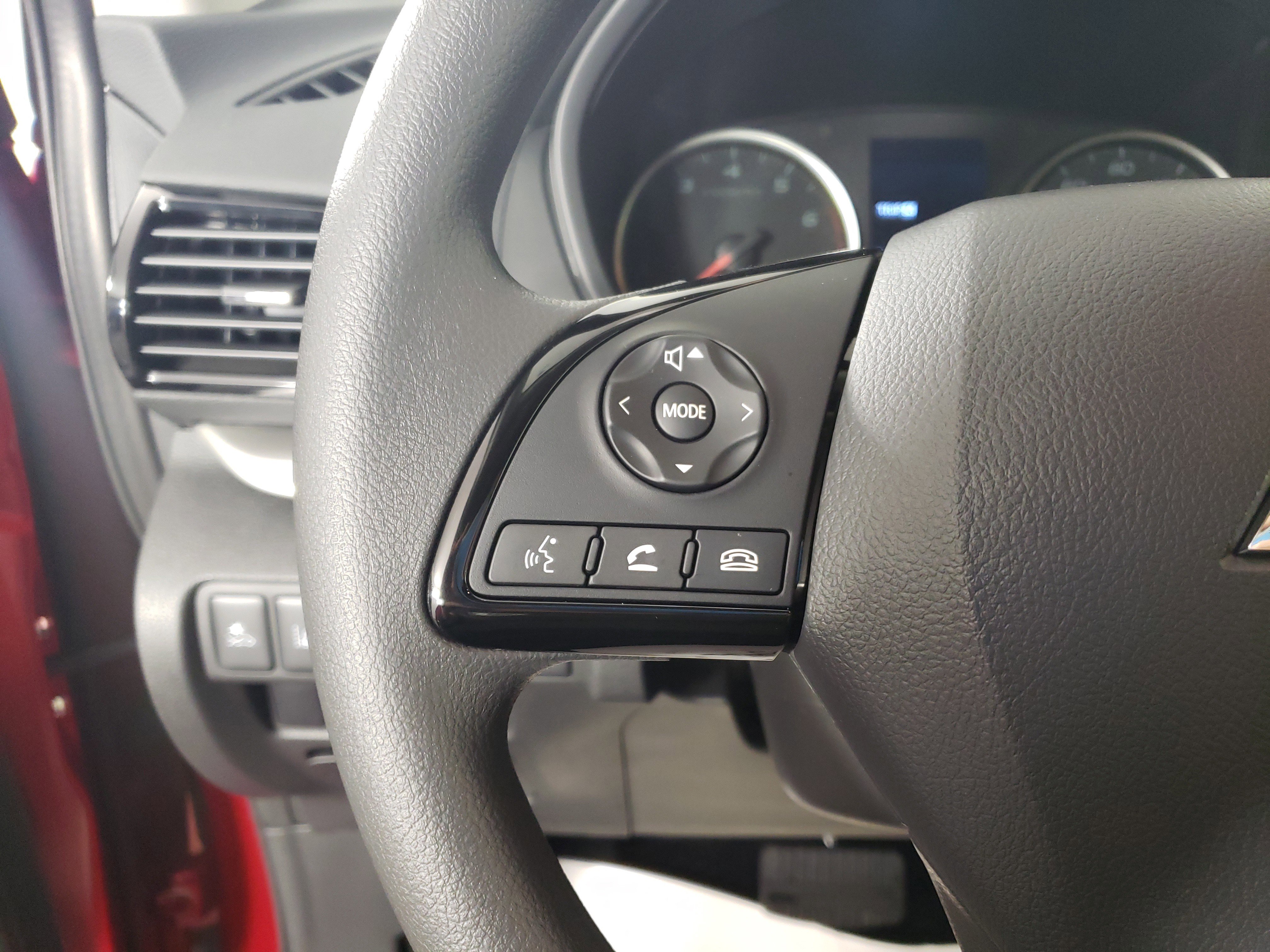 New 2025 Mitsubishi Eclipse Cross LE image 16