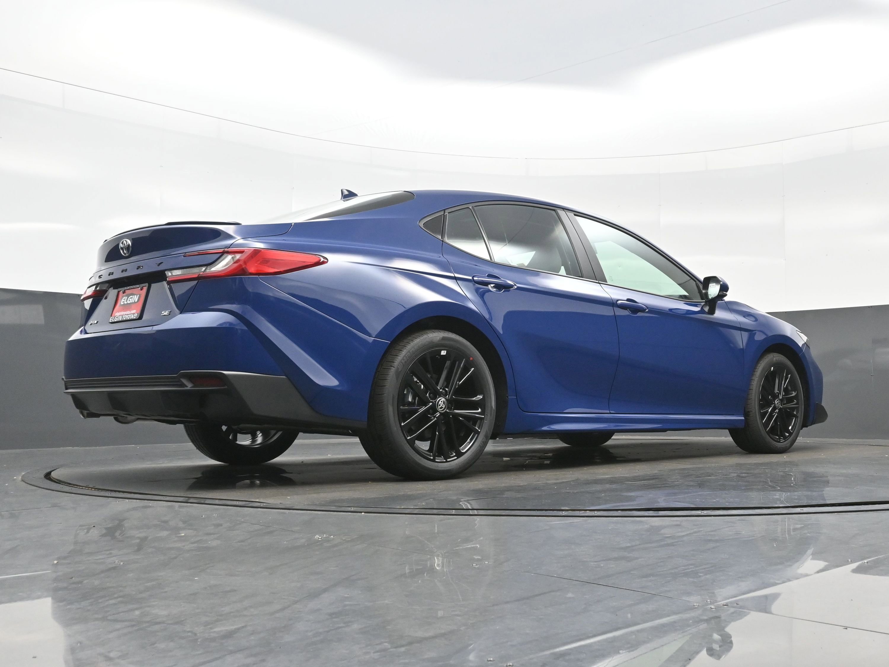 Used 2026 Toyota Camry SE image 32