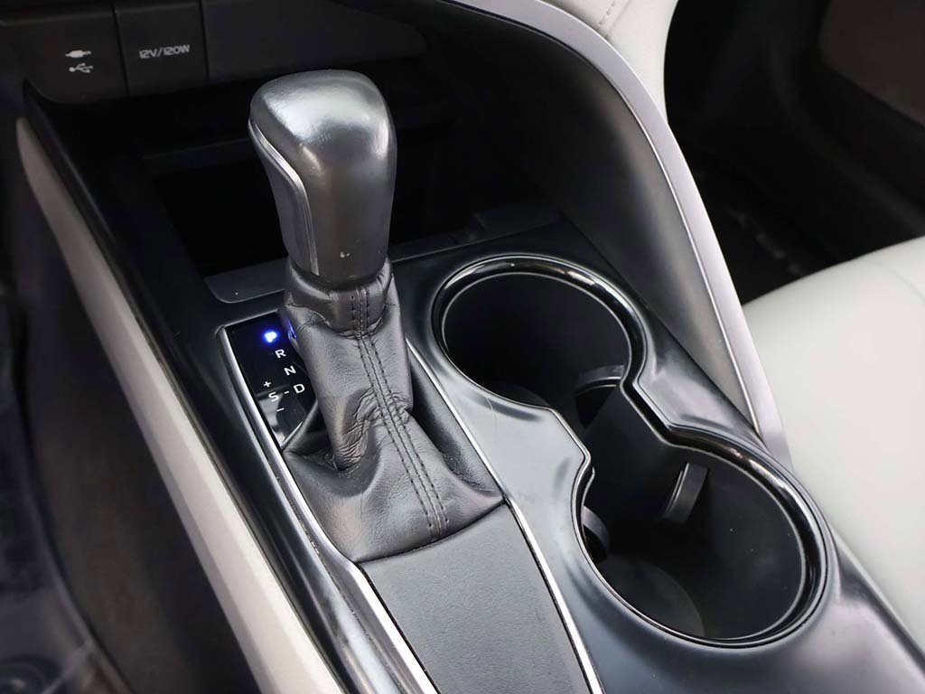 Used 2018 Toyota Camry SE image 43
