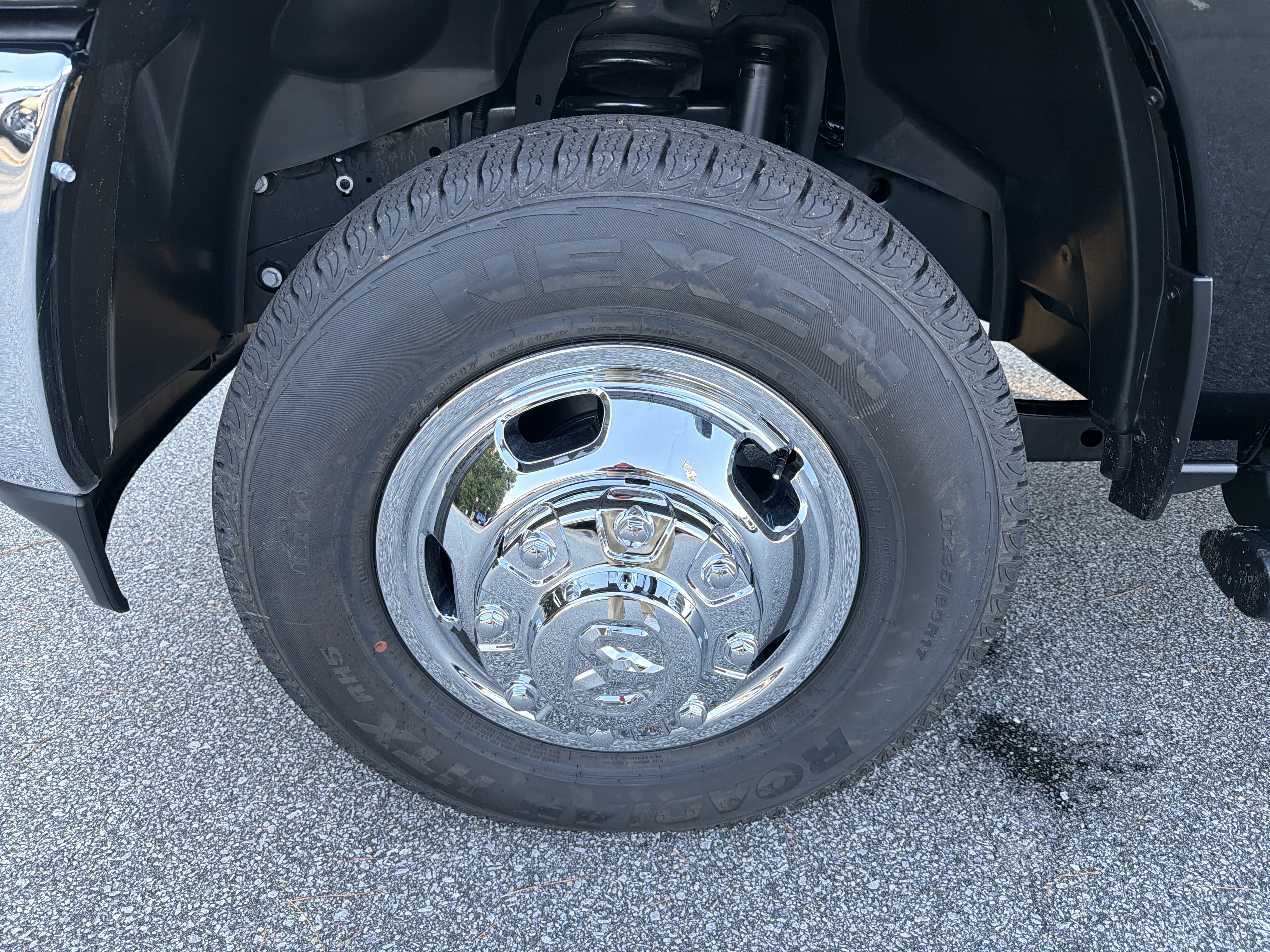 New 2026 RAM 3500 Tradesman AWD/4WD image 10