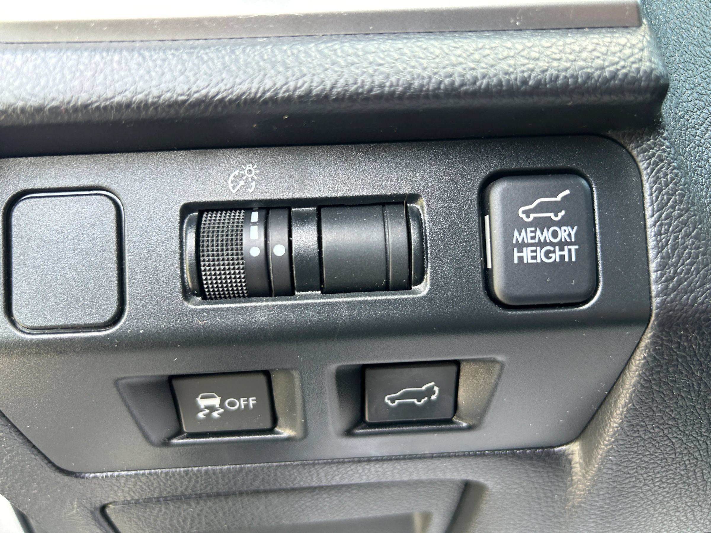 Used 2016 Subaru Forester 2.5i Touring w/ Protection Package #2 AWD/4WD image 19