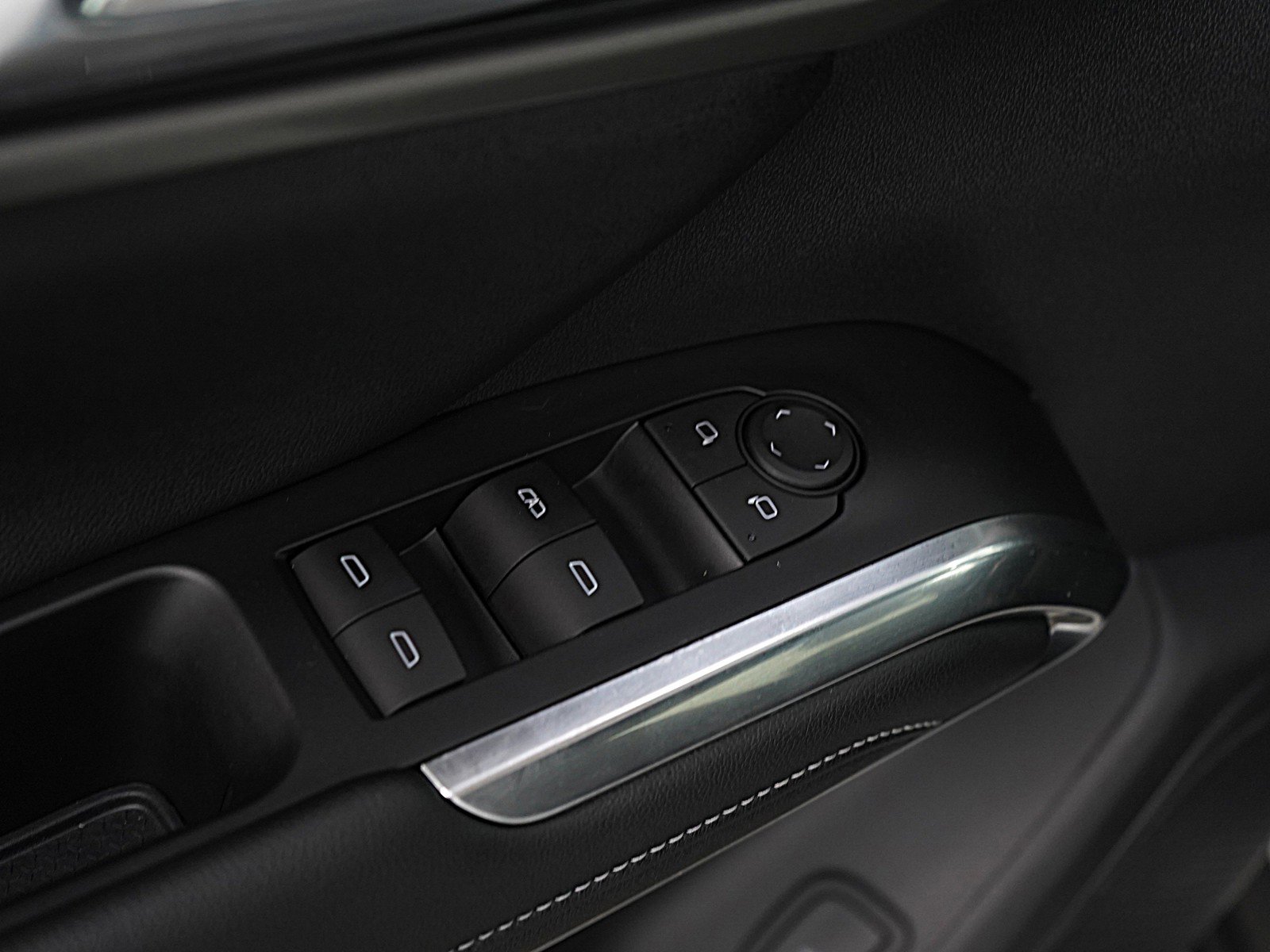 Used 2024 Chevrolet Traverse LT image 22