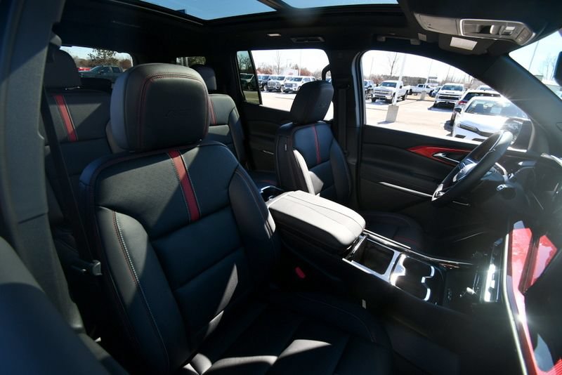New 2026 Chevrolet Traverse RS AWD/4WD image 14