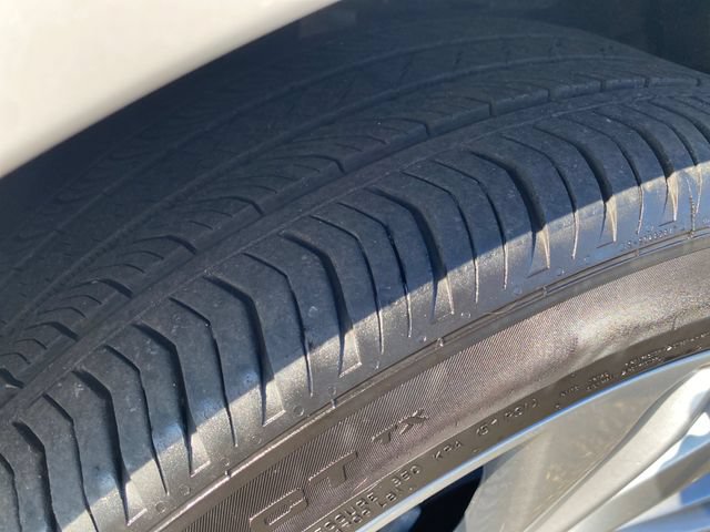 Certified 2025 Buick Envision Avenir AWD/4WD image 26