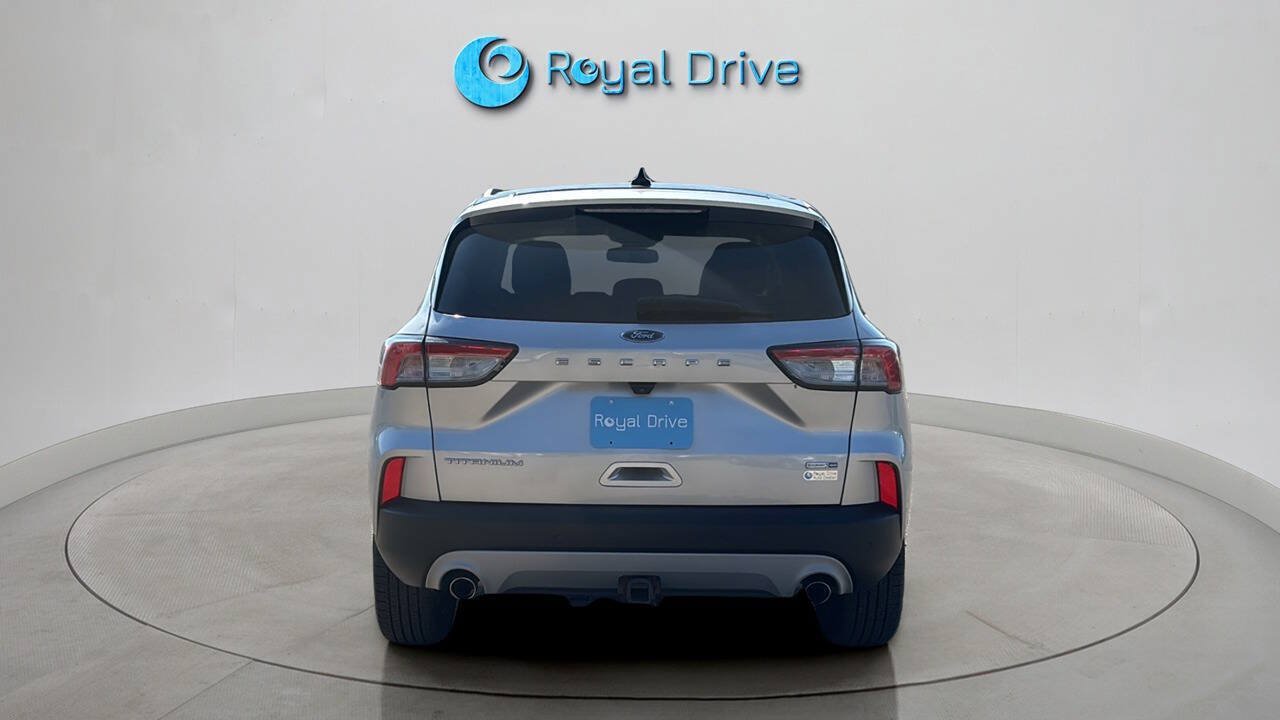 Used 2020 Ford Escape Titanium AWD/4WD image 5