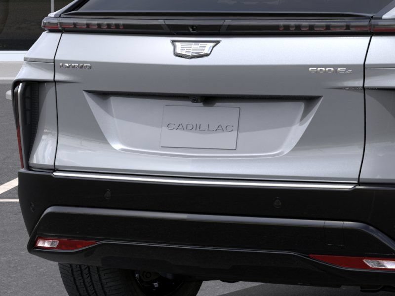 New 2026 Cadillac Lyriq Premium Luxury AWD/4WD image 14