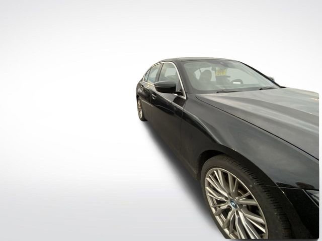 Used 2024 BMW 330e image 12