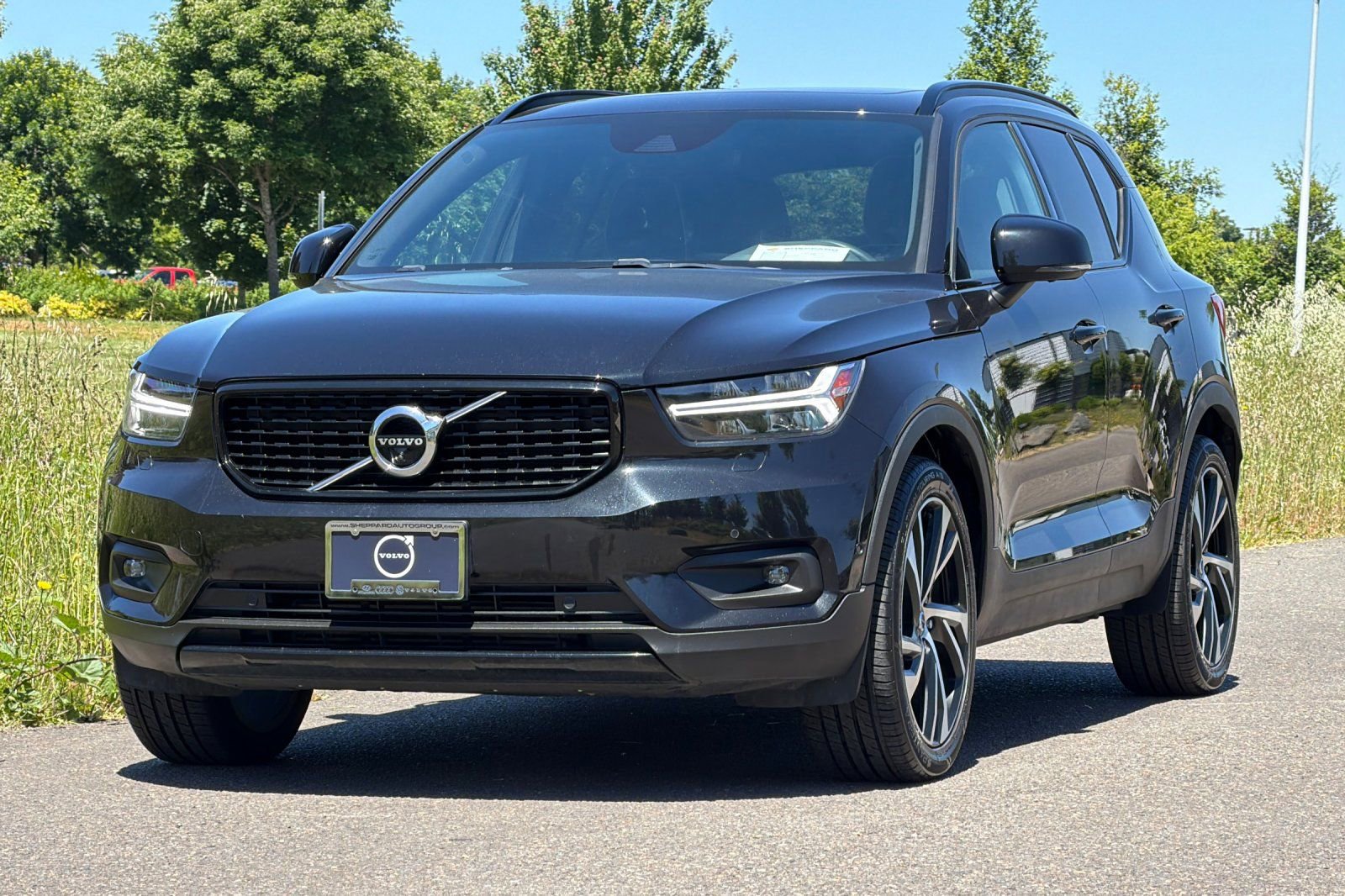 Used 2022 Volvo XC40 T5 R-Design w/ Advanced Package AWD/4WD image 7