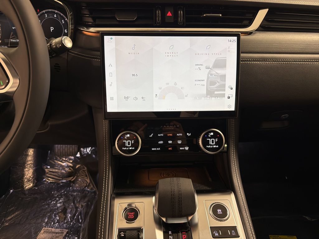 New 2026 Jaguar F-PACE R-Dynamic S AWD/4WD image 16