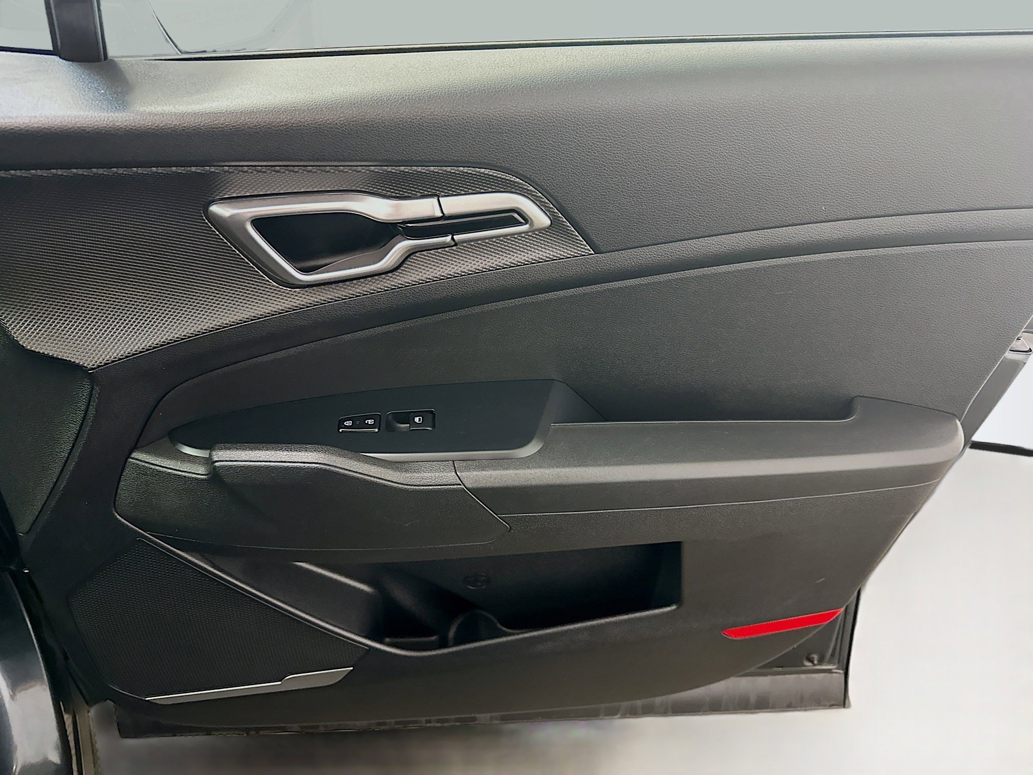 Used 2025 Kia Sportage LX image 32