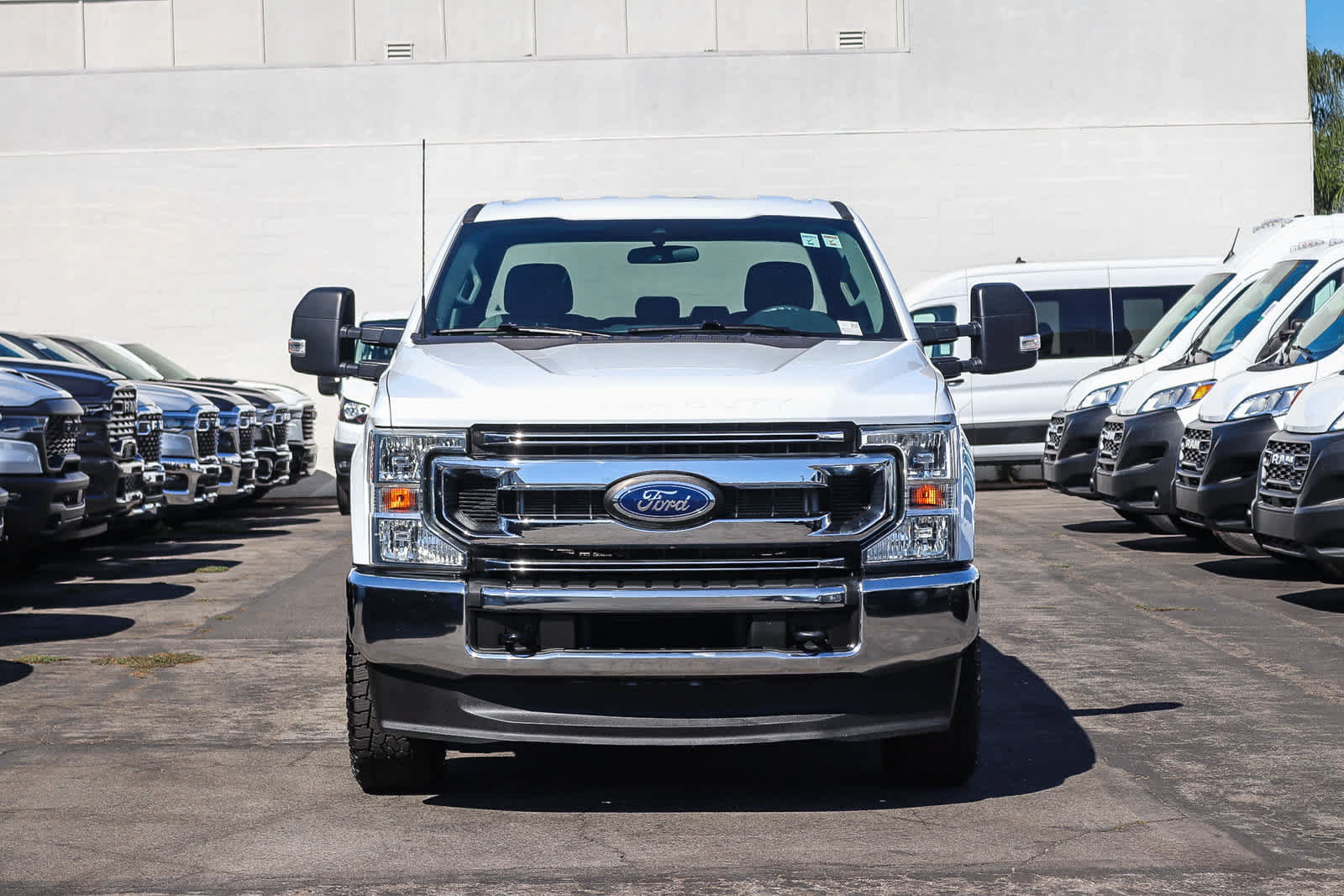 Used 2022 Ford F250 XLT AWD/4WD image 2