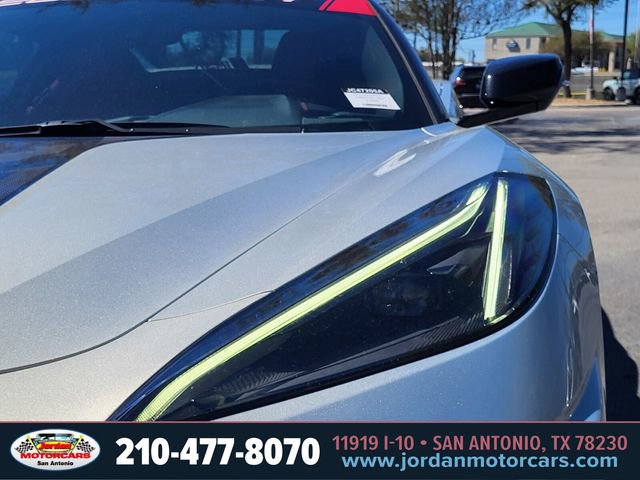Used 2023 Chevrolet Corvette Stingray Convertible w/ Z51 Performance Package RWD image 10