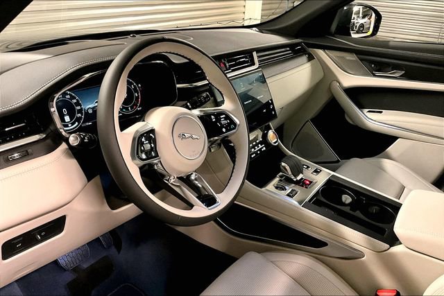 New 2026 Jaguar F-PACE R-Dynamic S AWD/4WD image 7