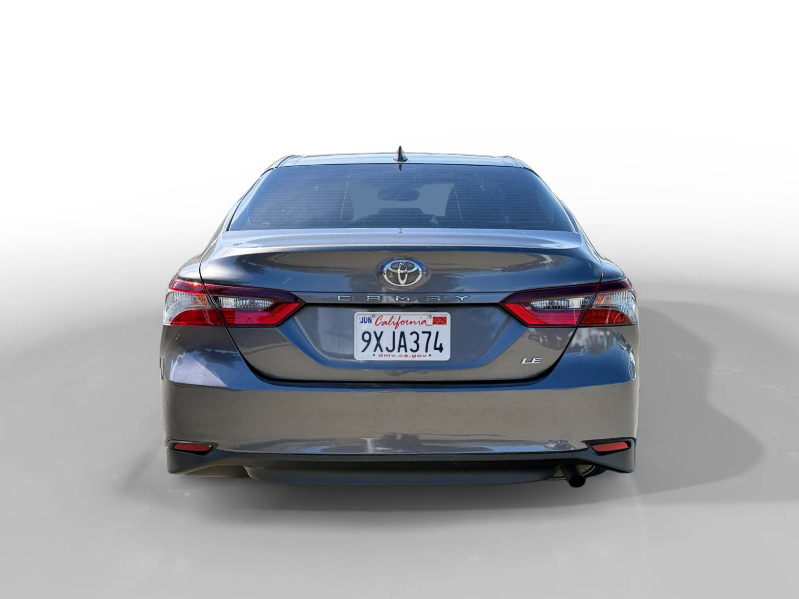 Used 2021 Toyota Camry LE w/ Convenience Package image 4