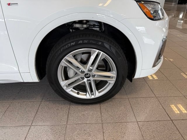 Used 2021 Audi Q5 e Premium Plus AWD/4WD image 10