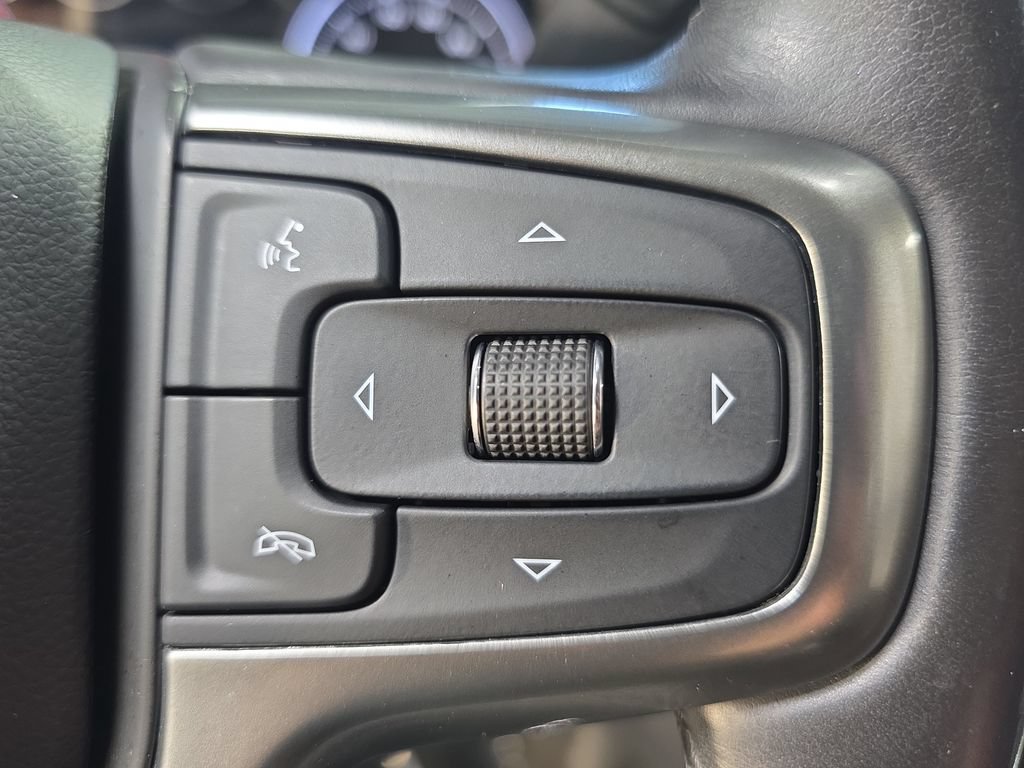 Used 2020 Chevrolet Silverado 1500 LT w/ All-Star Edition AWD/4WD image 17