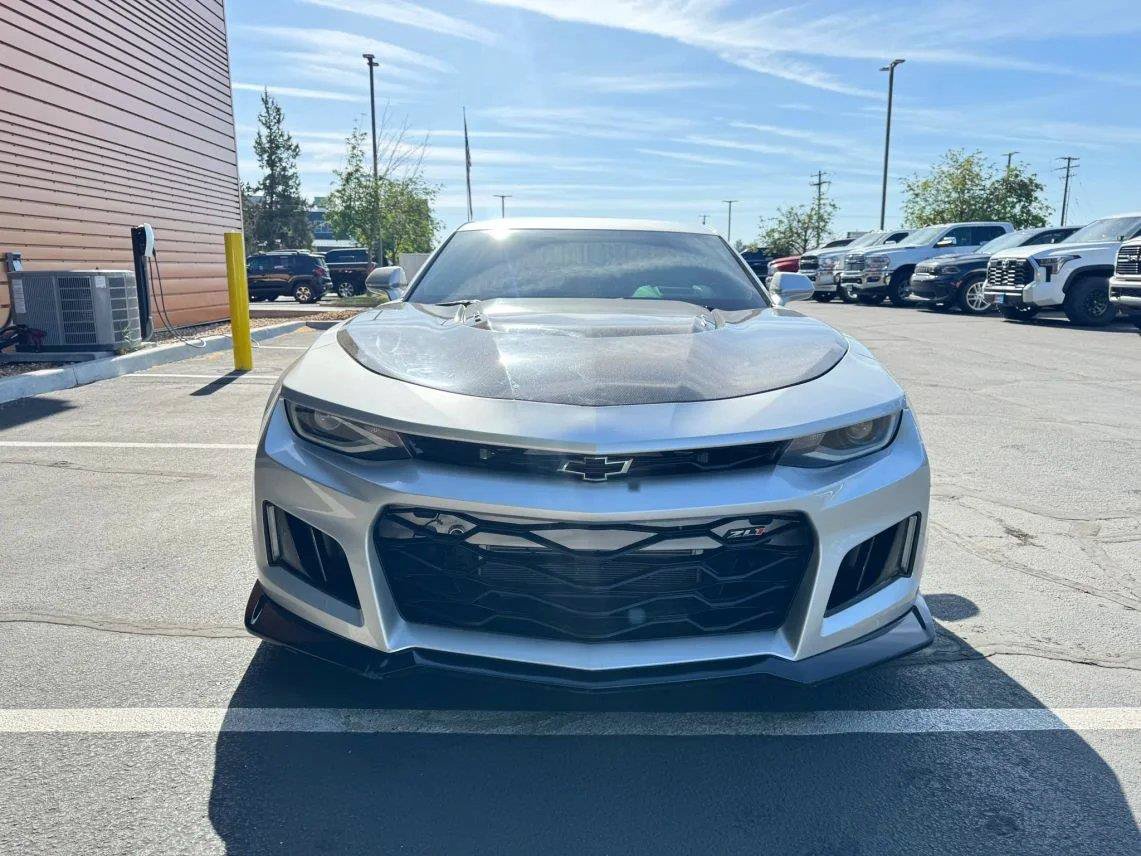 Used 2017 Chevrolet Camaro ZL1 RWD image 8