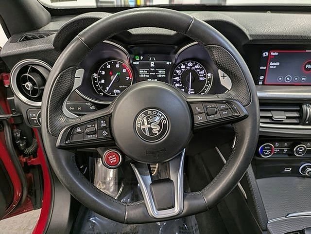 Used 2023 Alfa Romeo Stelvio Veloce AWD/4WD image 22