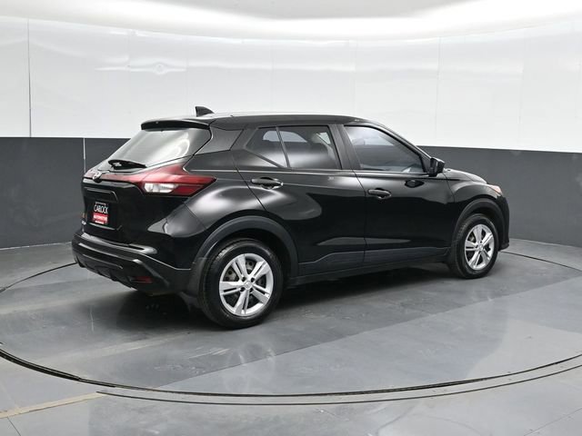 Used 2023 Nissan Kicks S FWD image 3