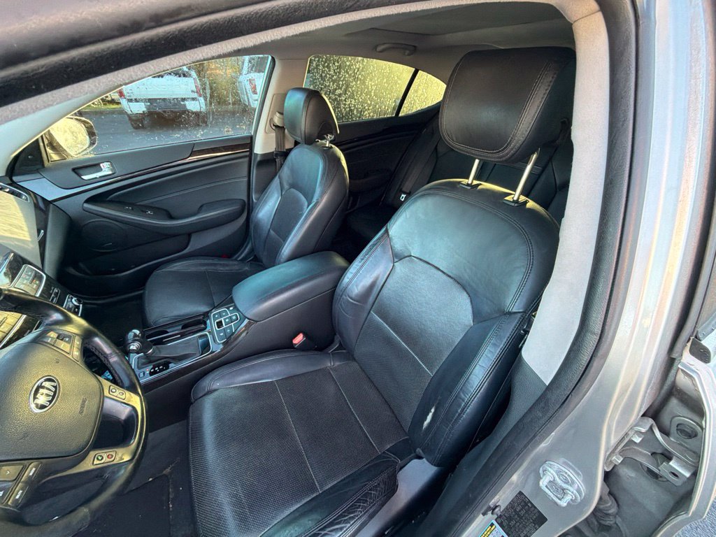Used 2014 Kia Cadenza Premium w/ Technology Package FWD image 10