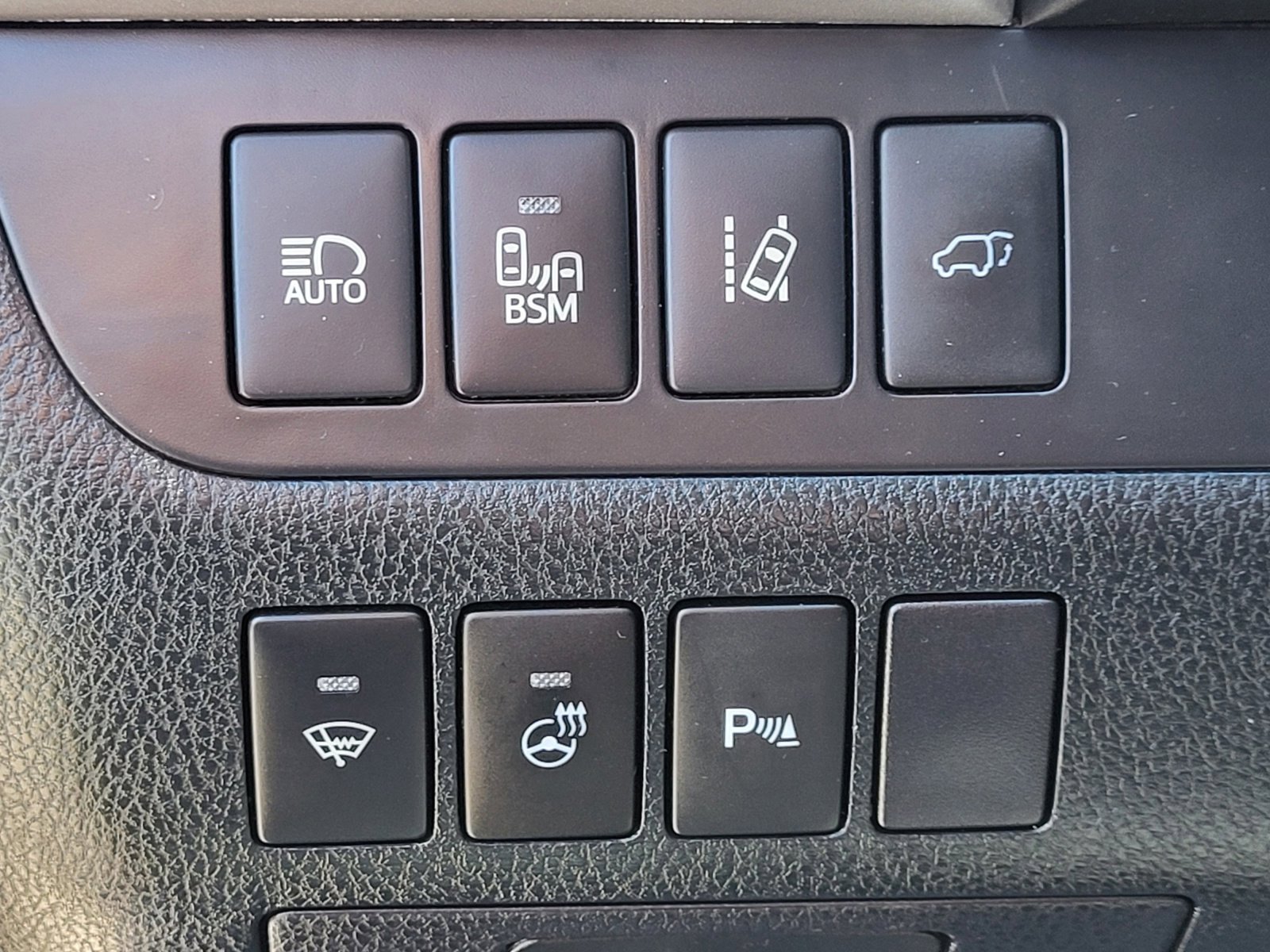 Used 2016 Toyota Highlander Limited Platinum AWD/4WD image 15