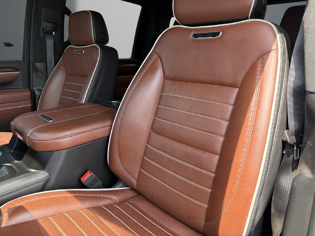 Certified 2025 GMC Sierra 2500 Denali Ultimate AWD/4WD image 14