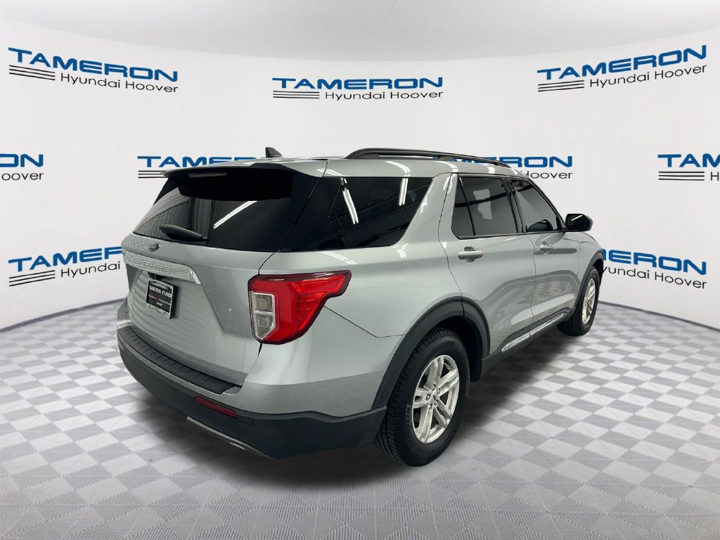Used 2022 Ford Explorer XLT w/ Equipment Group 202A RWD image 5
