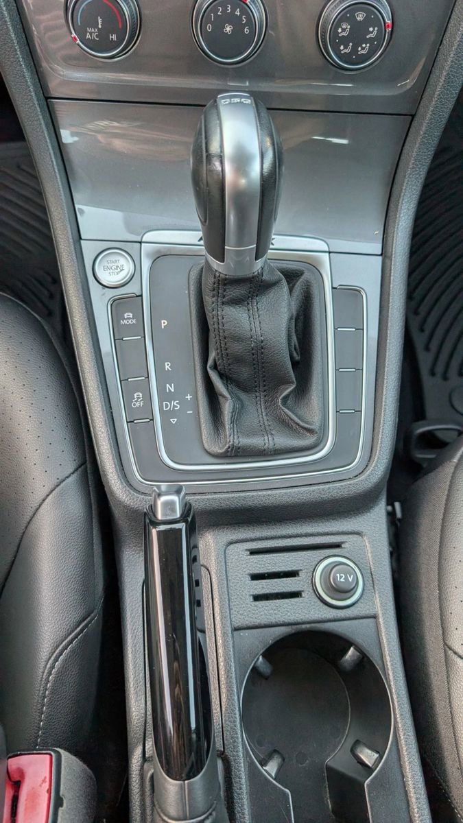 Used 2017 Volkswagen Golf Alltrack SE image 23