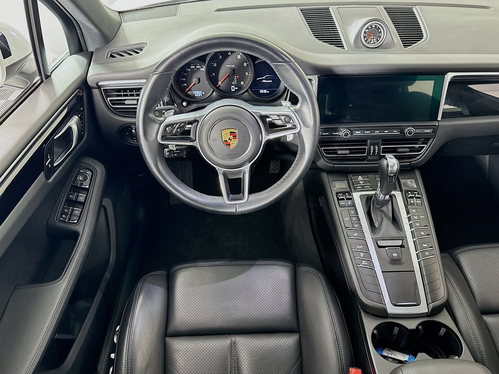 Used 2021 Porsche Macan AWD/4WD image 19