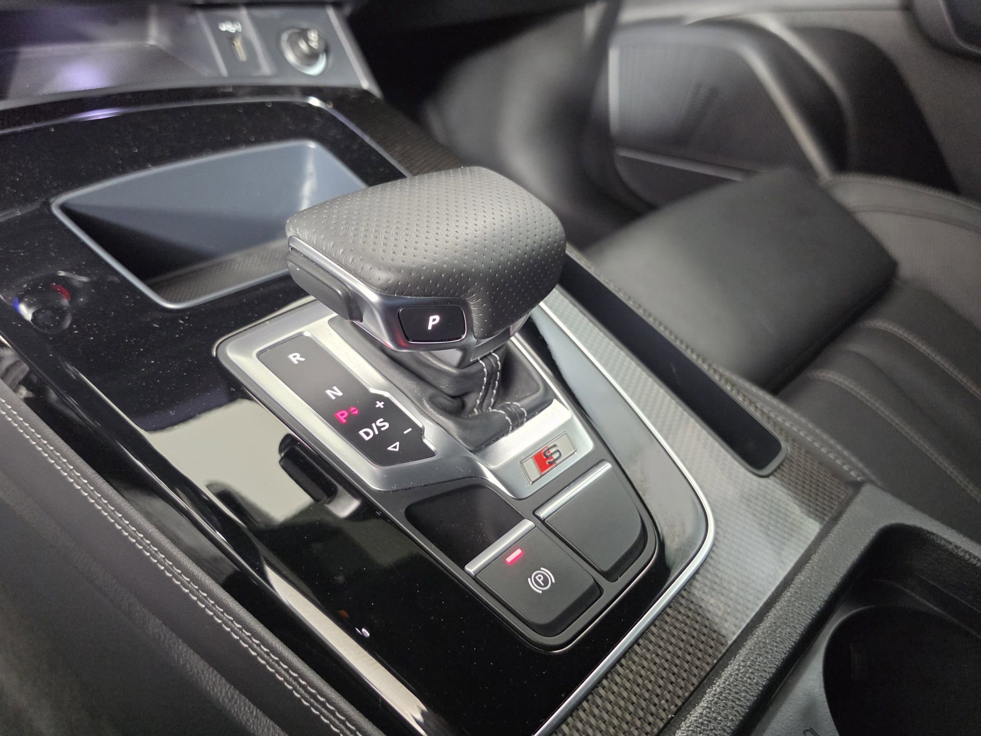 Certified 2023 Audi SQ5 Premium Plus w/ Premium Plus Package AWD/4WD image 31