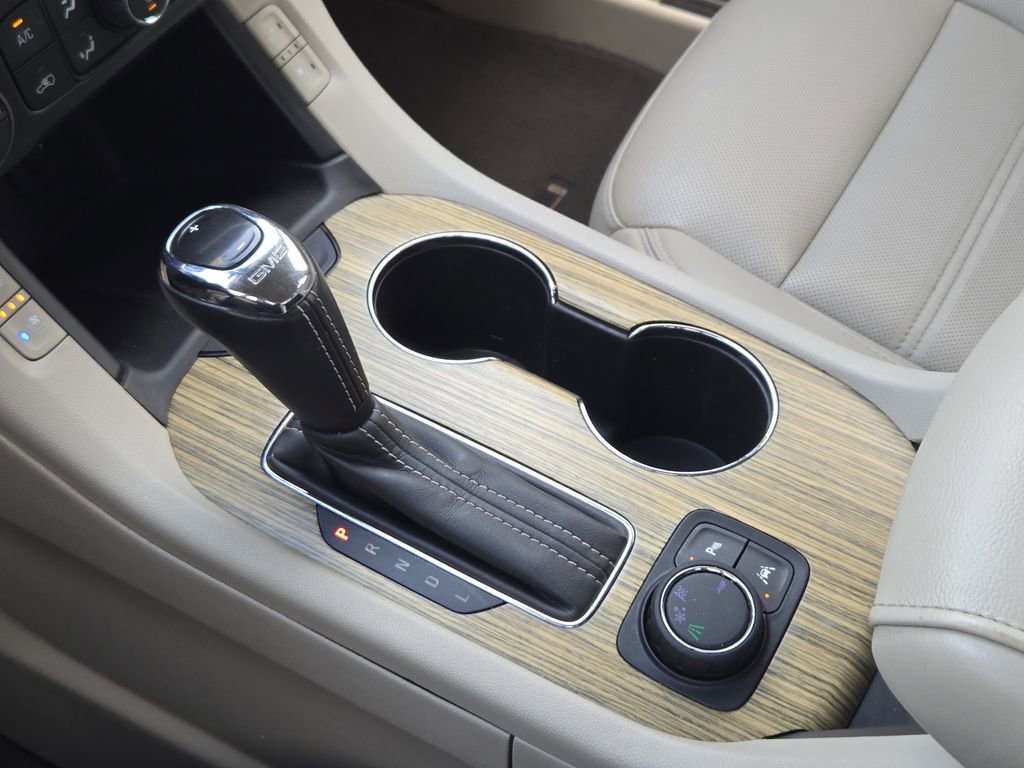 Used 2019 GMC Acadia Denali w/ Technology Package FWD image 20