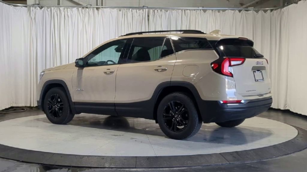Used 2023 GMC Terrain AT4 w/ Infotainment Package II AWD/4WD image 6