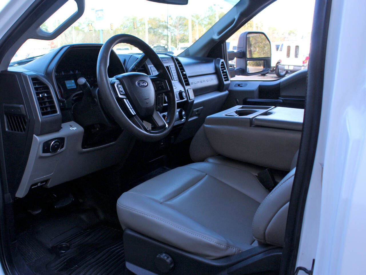 Used 2020 Ford F350 XL w/ Power Equipment Group image 16