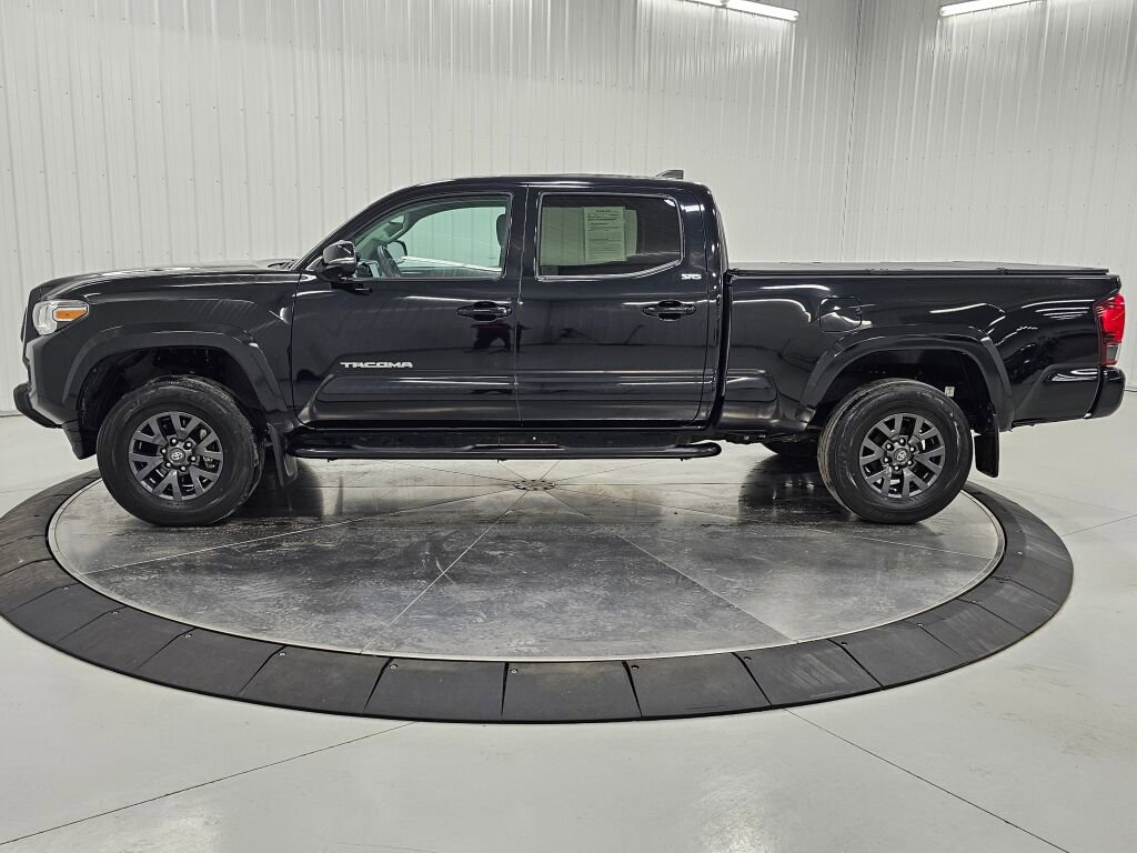 Used 2021 Toyota Tacoma SR5 w/ Technology Package AWD/4WD image 2