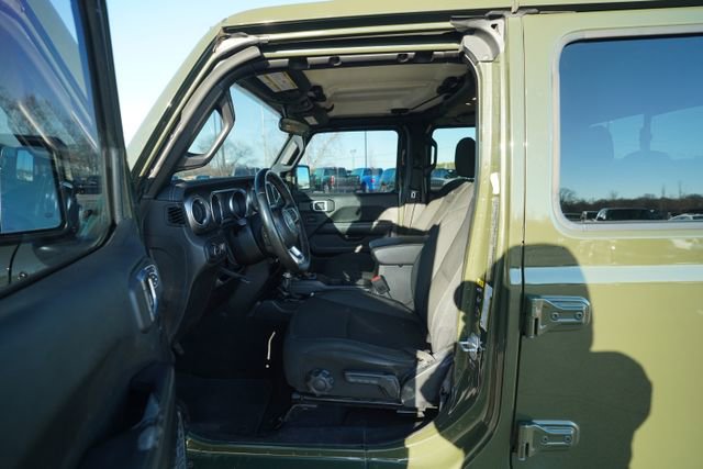 Used 2021 Jeep Gladiator Overland w/ LED Lighting Group image 12