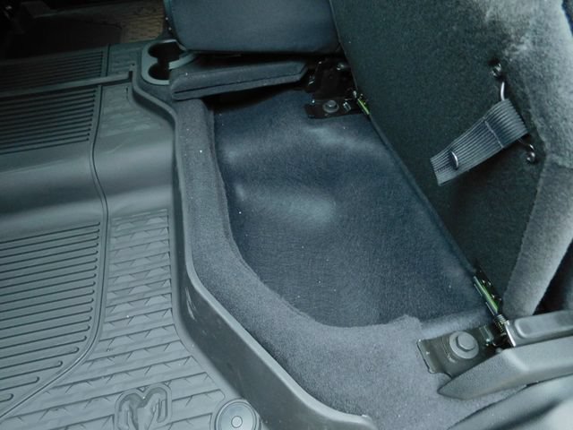 New 2026 RAM 3500 Laramie AWD/4WD image 30