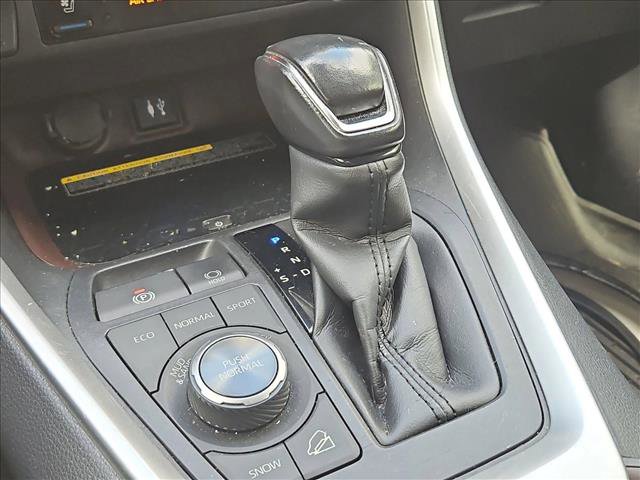 Used 2019 Toyota RAV4 Limited w/ Advanced Technology Package image 11