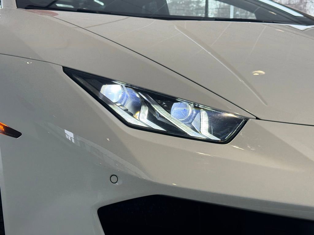 Used 2016 Lamborghini Huracan LP 580-2 image 11