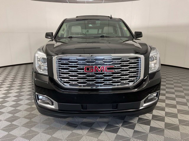 Used 2018 GMC Yukon Denali w/ Denali Ultimate Package AWD/4WD image 2