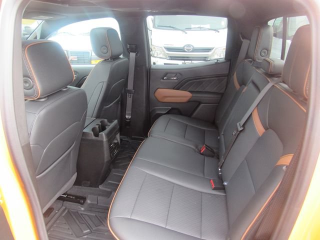 Certified 2025 GMC Canyon AT4 w/ Technology Plus Package AWD/4WD image 20