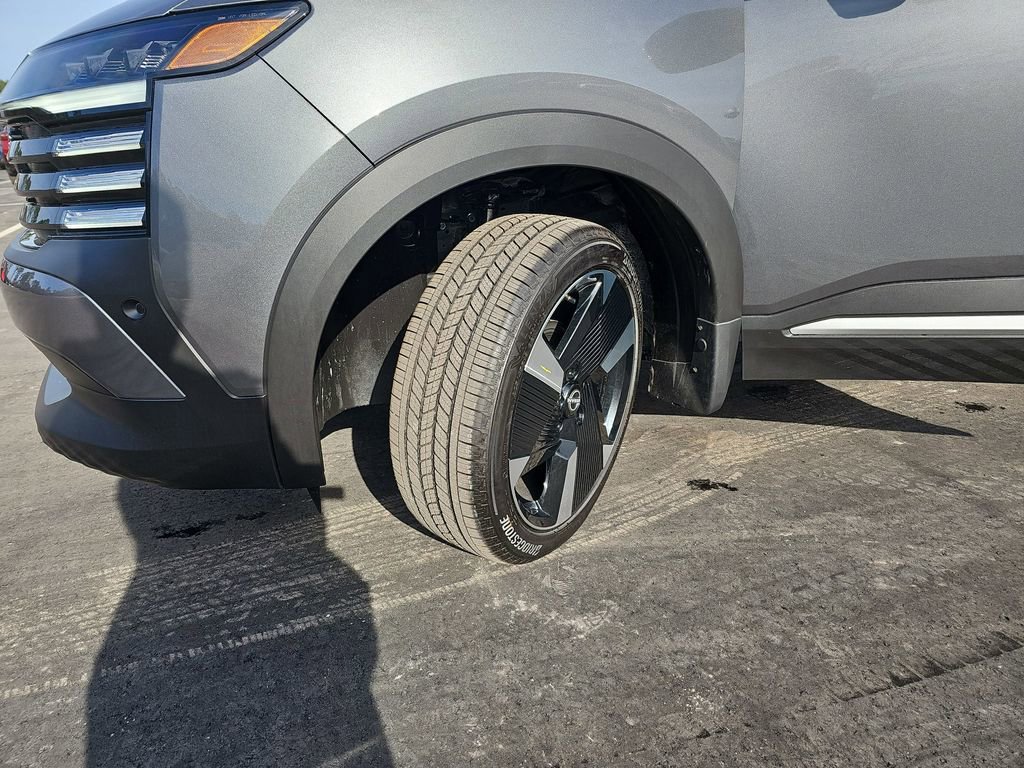 New 2026 Nissan Kicks SR FWD image 34
