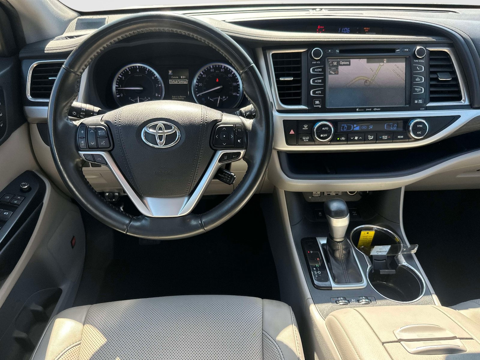 Used 2019 Toyota Highlander Limited AWD/4WD image 7